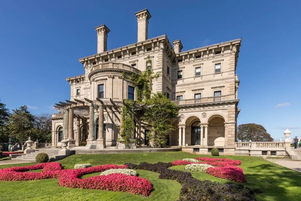 Why Newport and Cranston Should Be on Your List for Buying Homes in Rhode Island